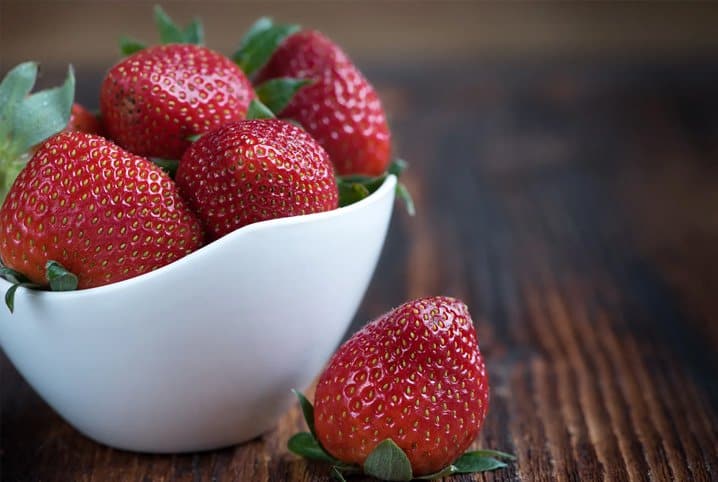 Monte uma salada de frutas e descubra se você seria um cachorro ou um gato!