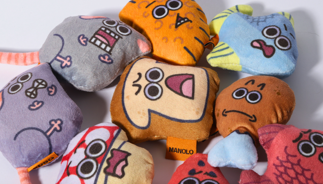 Semana do Gato: 10 produtos que vão mudar a rotina do seu gato 9 Pelúcias para gato.